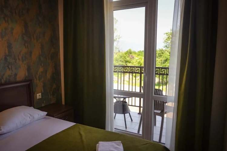2 Bedrooms Suite with balcony