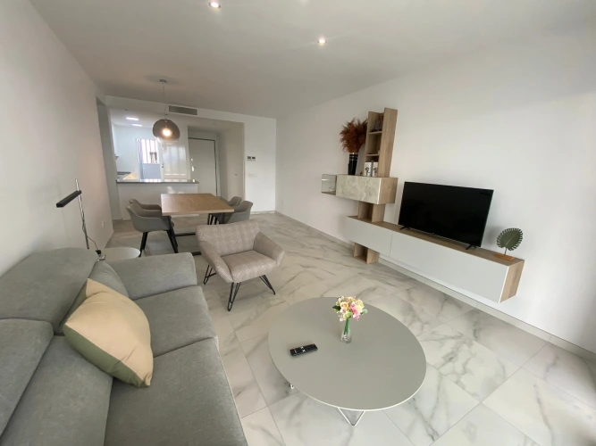 2 Bedrooms Quadruple Apartment with balcony