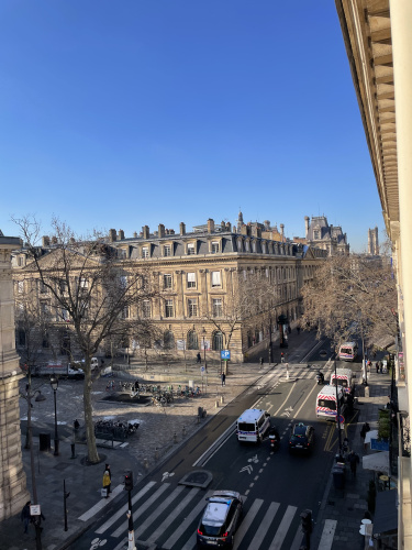 France Louvre Hotel