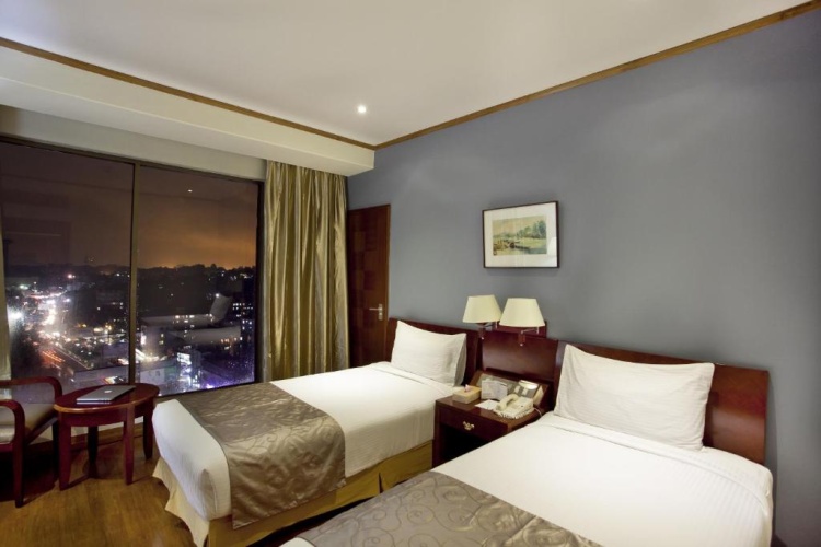 Executive Twin room with view