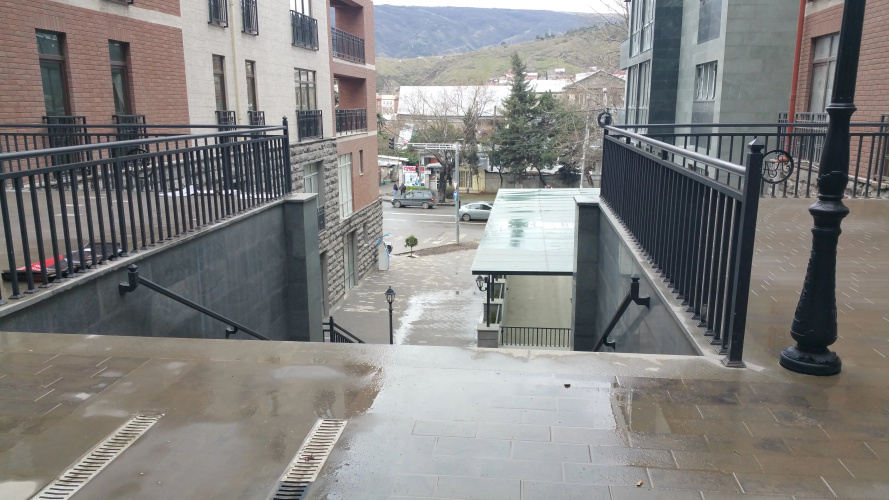 Lile Apartments