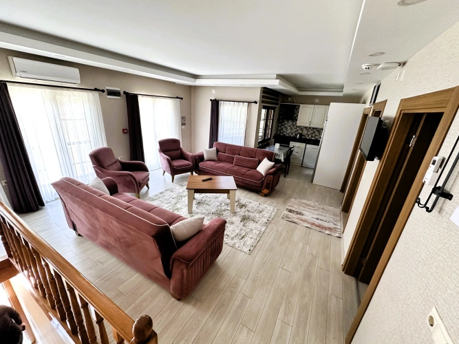 2 Bedrooms Luxury Apartment with balcony and with view