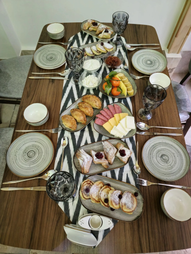 Shukran Hotel