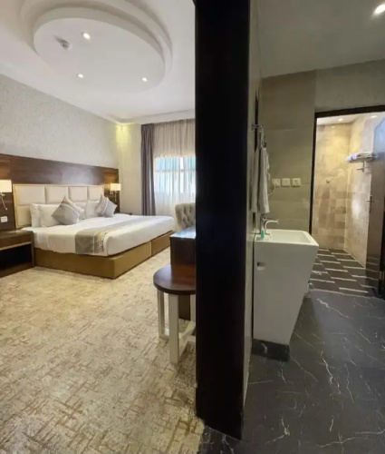 Al-Ufq Suites Hotel