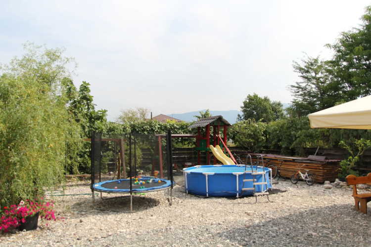Mechta Guest House