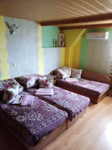 Standard Quintuple room