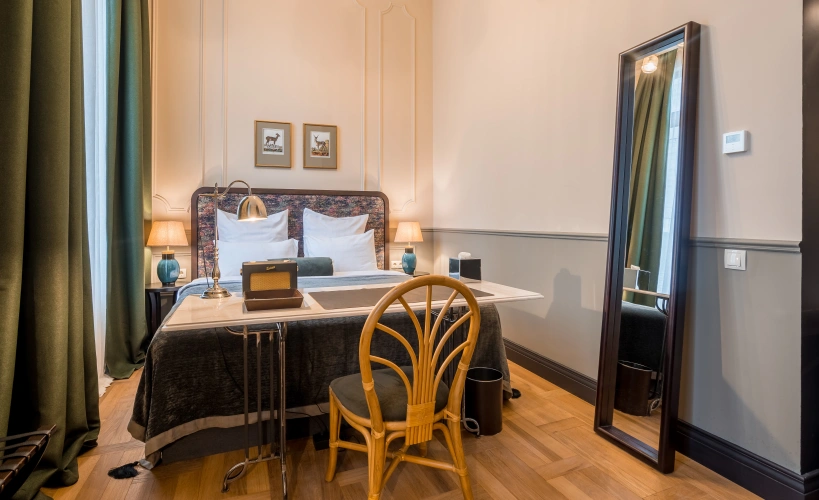 Deluxe Double room with pool view