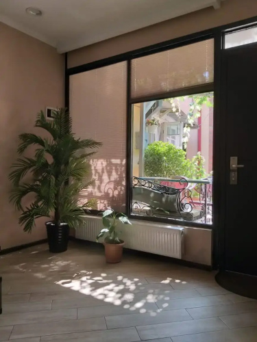 Lasha Apartments