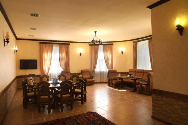 Panorama Sextuple Suite with mountain view