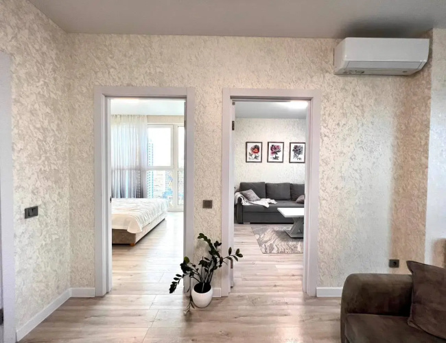 Yevrotreshka Sakvoyazh Flat