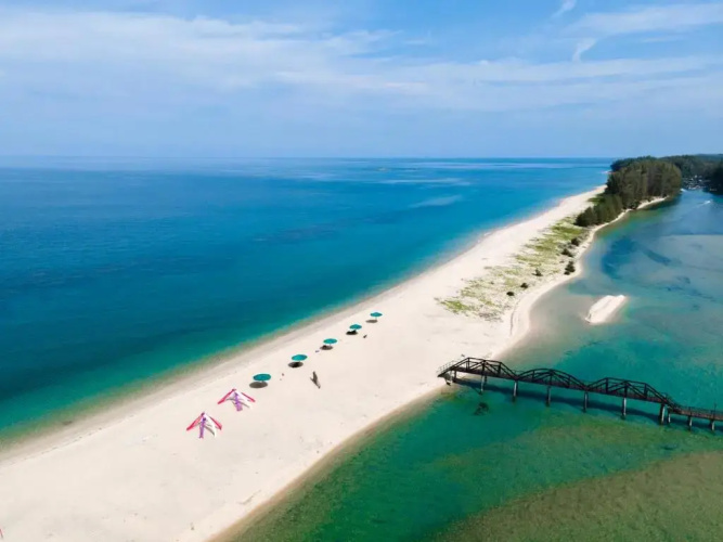 The Hotspring Beach Resort & Spa