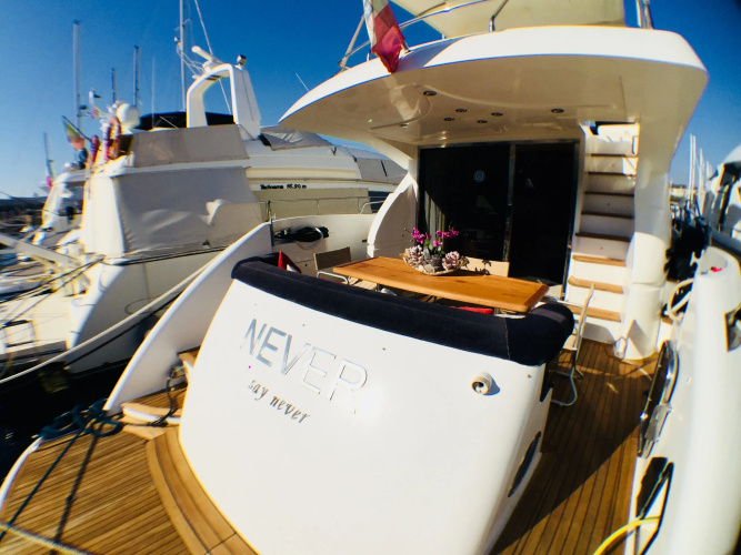 Sanremo Luxury Boat & Breakfast Mini-Hotel