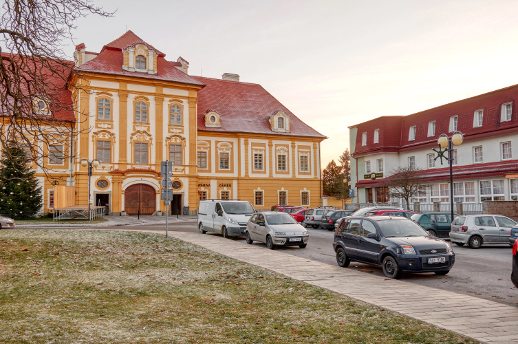 Alf Hotel