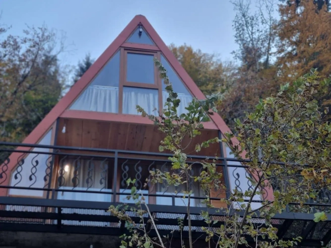 Cottage with balcony and with mountain view