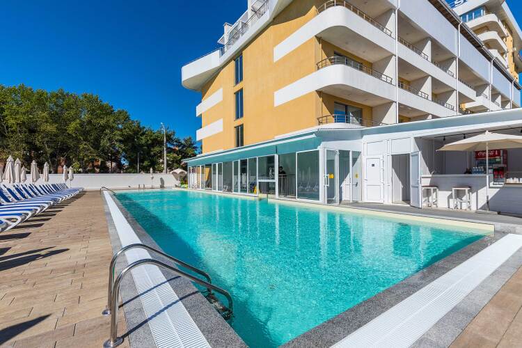 Отель Alean Club Majestic All Inclusive
