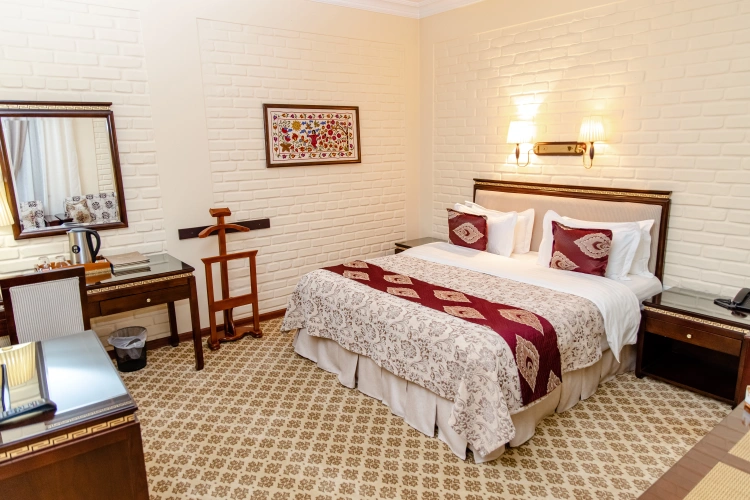 Deluxe Double Suite