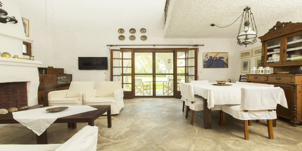 Greenlea Beachfront Spathies Villa