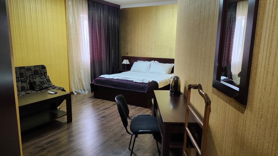 Superior Double room with city view