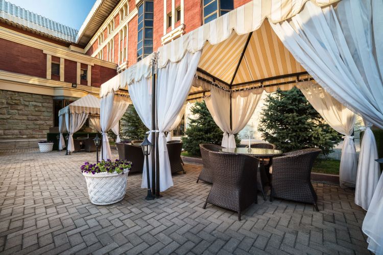 Dostyk Hotel