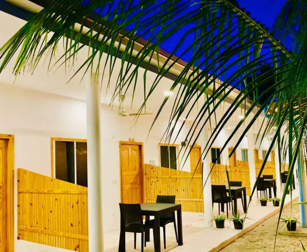 Thoddoo Sunny Beach Guest house
