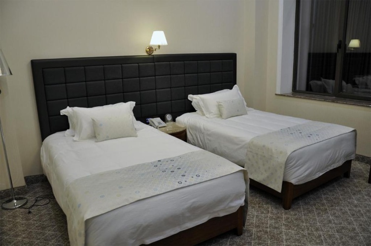 Standard Twin room with city view