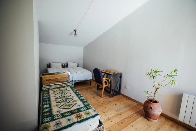 Standard Triple room with balcony and with mountain view