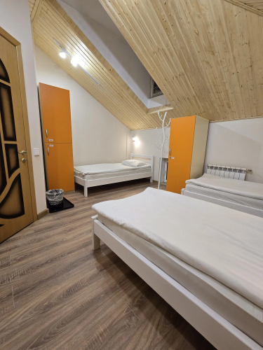 Фотография номера хостела Белый Тополь