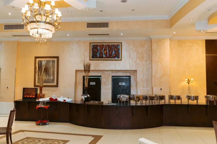 Ceedapeg Hotel