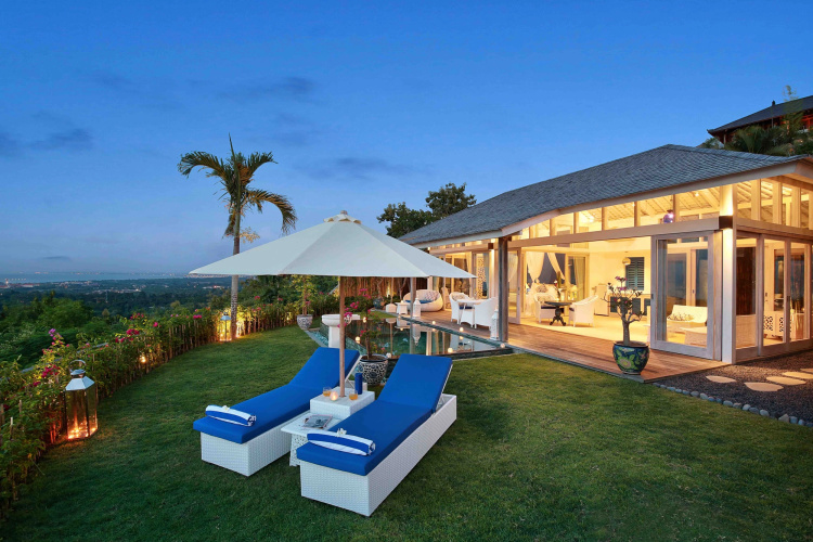 Hidden Hills Villa