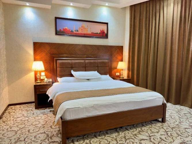 Suite with city view