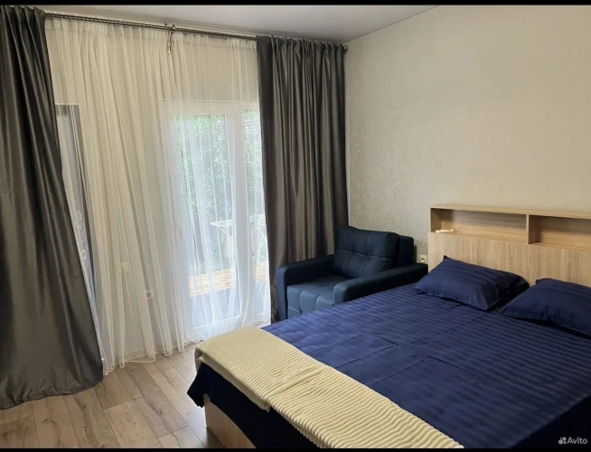 Comfort room with courtyard view