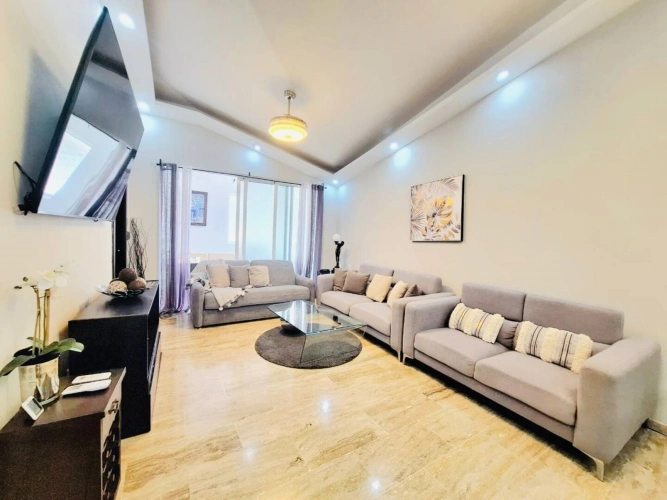 2 Bedrooms Apartment with view