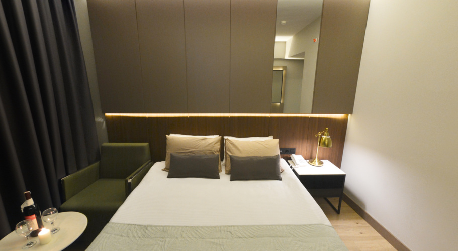 Standard Double room with view