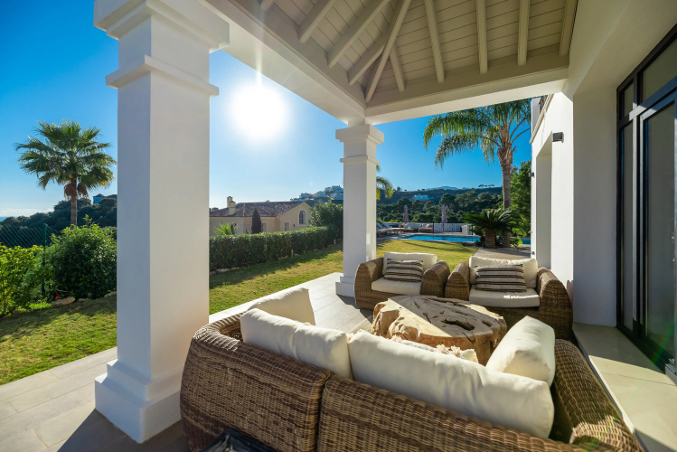 All About Villa La Boheme