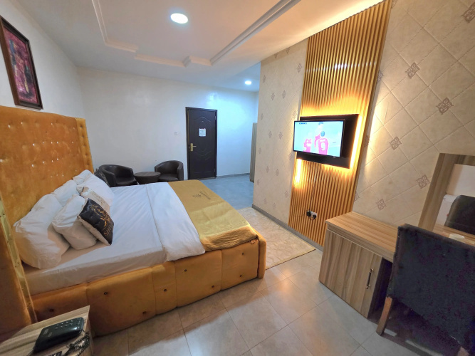 Shugaland Hotel