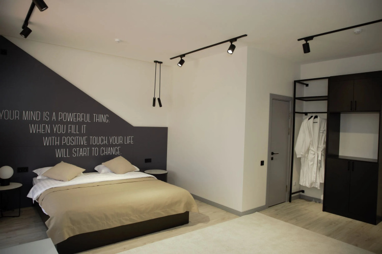 Maison Hotel