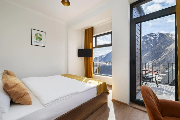 Standard Double room with balcony and with mountain view