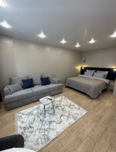 Krasivaya Studiya V Tsentre Flat