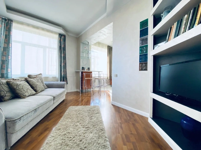 1 Bedroom Apartment with view