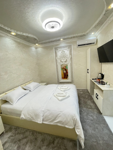 Aziza Guest house
