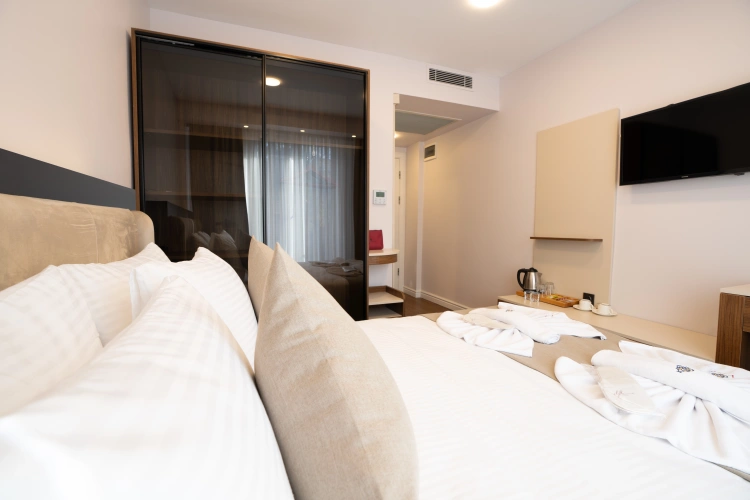 Double room City & Park View