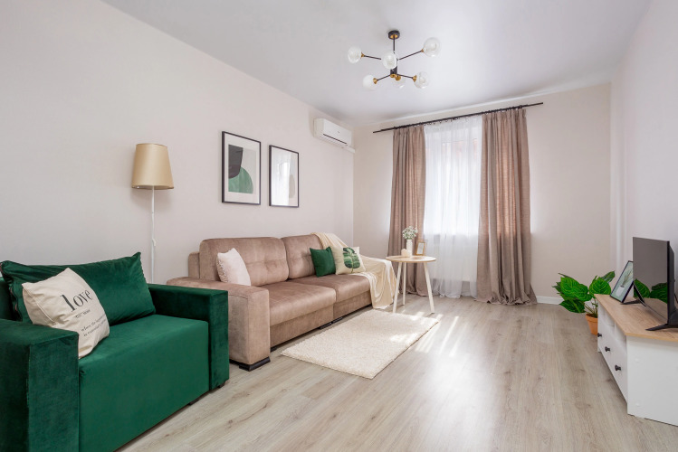 Фотография номера квартиры Апартаменты LikeHome Карамель с видом на стадион Краснодар и парк Галицкого