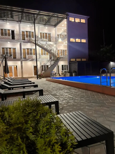 Bronau Shambala Guest House