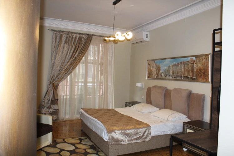 1 Bedroom Apartment with balcony
