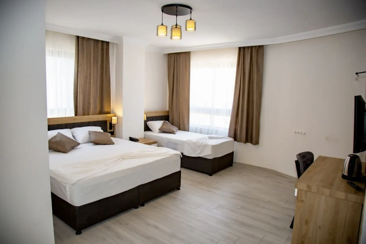 Deluxe Quadruple Suite