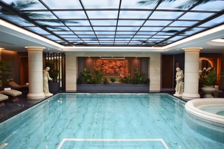 XHEKO IMPERIAL Hotel