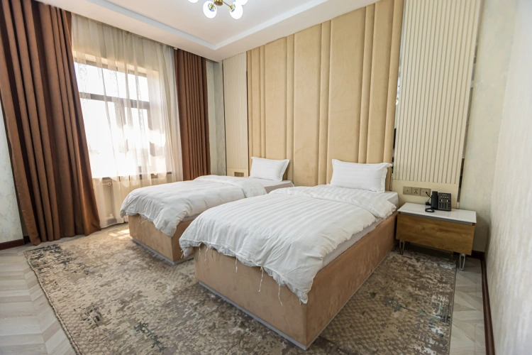 Superior Triple room with city view