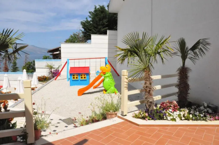 Coral Hotel