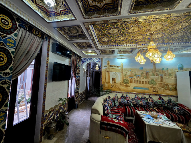 Gulnaraxanum Hotel