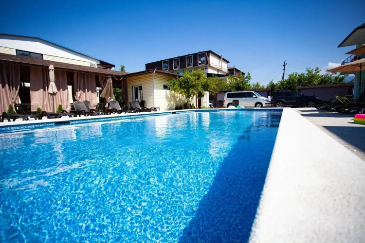 Bronau Asya Guest house